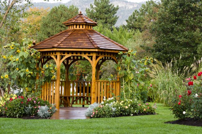 Cost to Install a Gazebo - 2021 Cost Guide - Inch Calculator